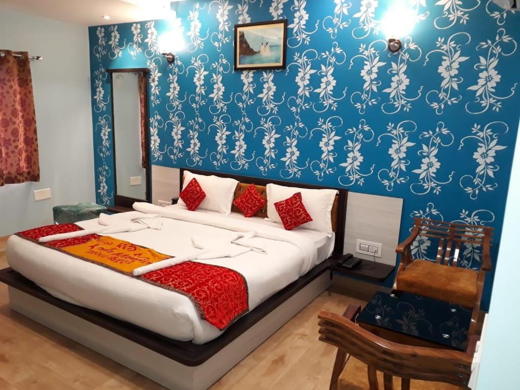 Hotel Kala Mandir Palace Биканер Екстериор снимка
