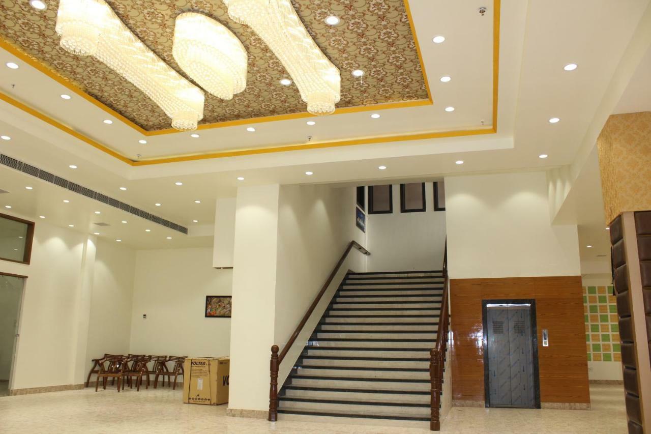 Hotel Kala Mandir Palace Биканер Екстериор снимка