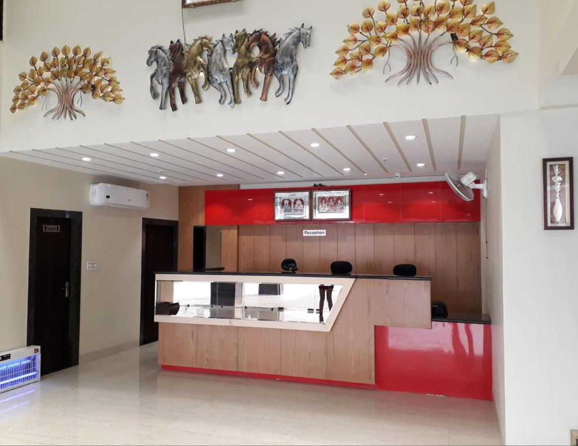 Hotel Kala Mandir Palace Биканер Екстериор снимка